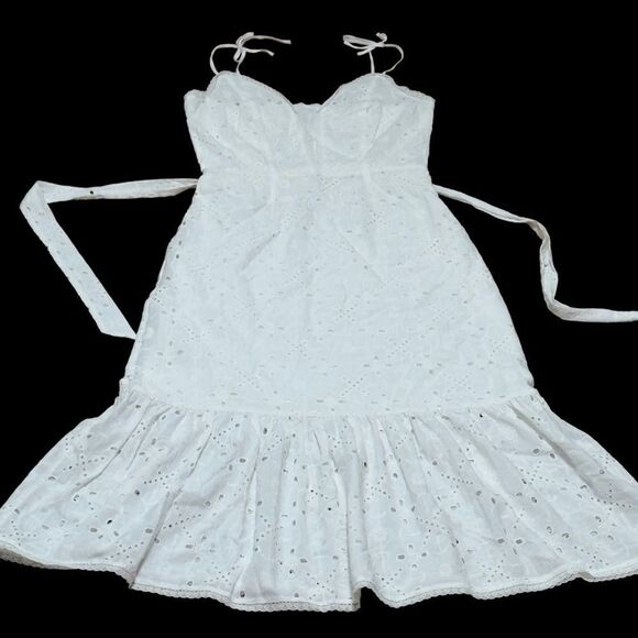 PAIGE SERYNE WHITE EYELET DRESS SIZE 2 - Picture 3 of 16